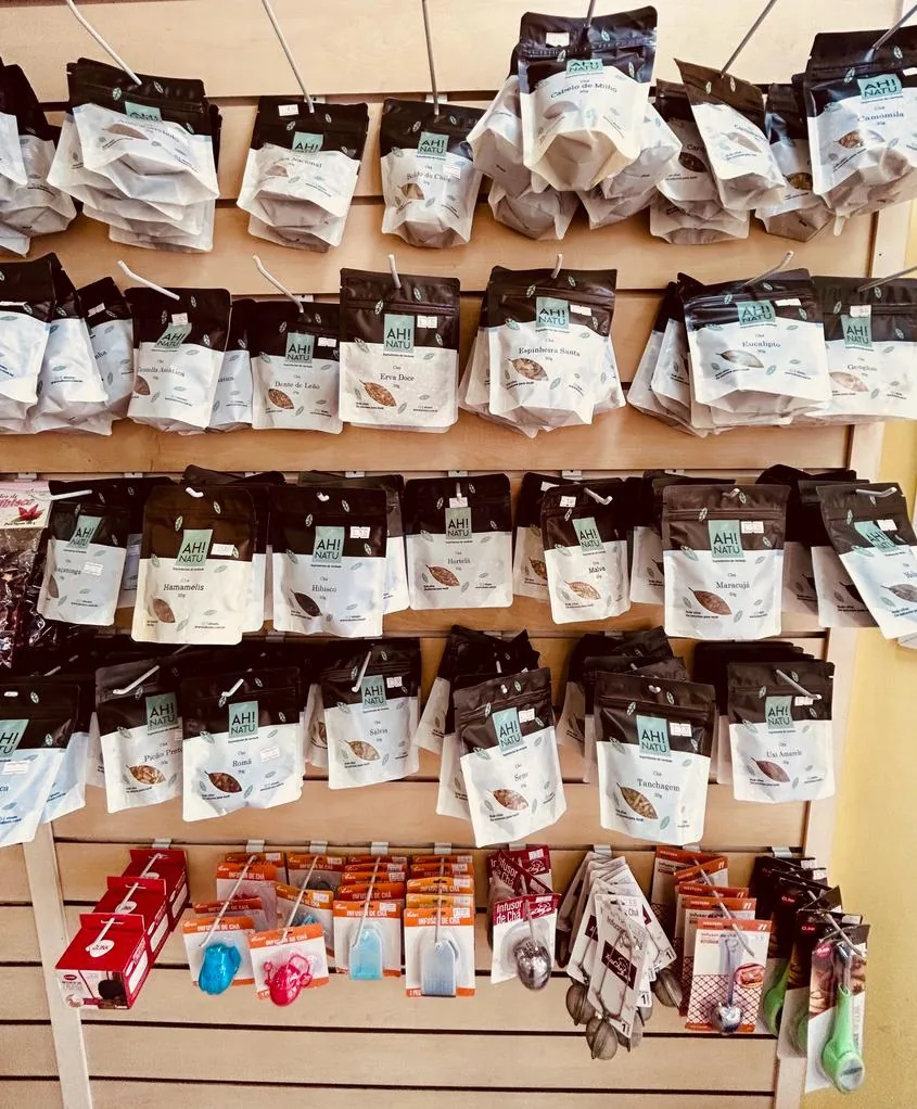 Chás de revenda expostos na loja da Poção Mágica